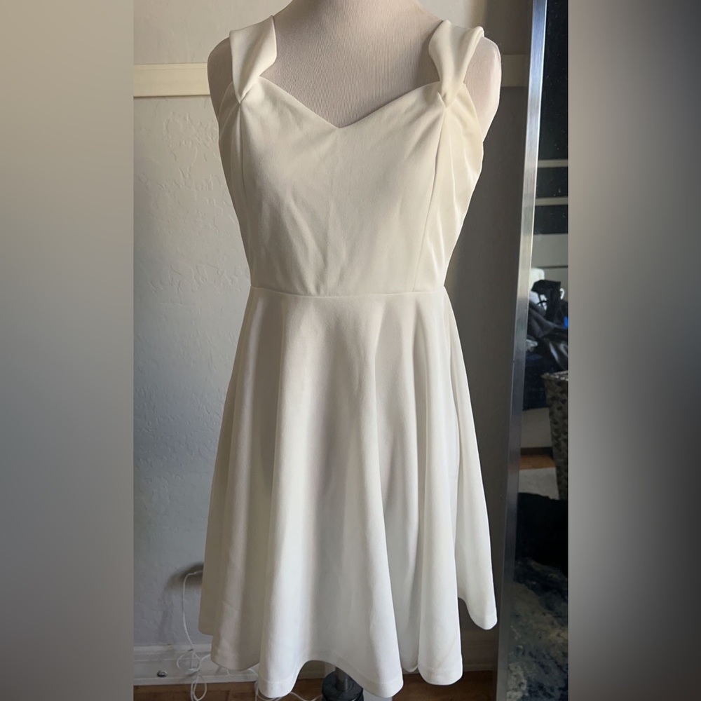 Windsor white dress